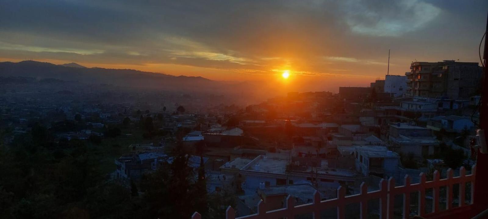 Red Rose Hotel & Resort Mansehra Εξωτερικό φωτογραφία